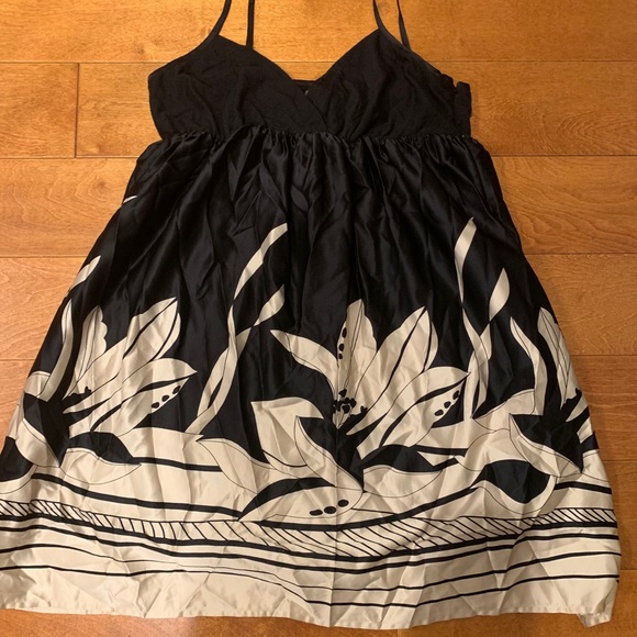Forever 21 Dresses & Skirts - Forever 21 Floral Dress Large